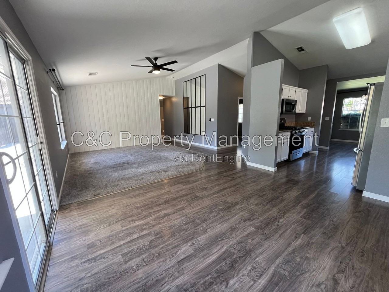 1408 Fairway Dr - Photo 4 of 14
