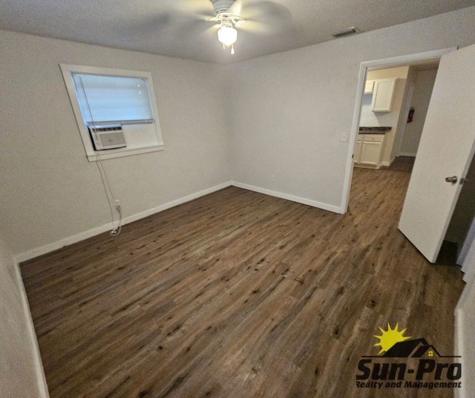 708 Georgia St #4 - Photo 6 of 10