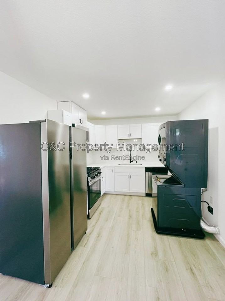 6628 Helen Ct #B - Photo 2 of 15