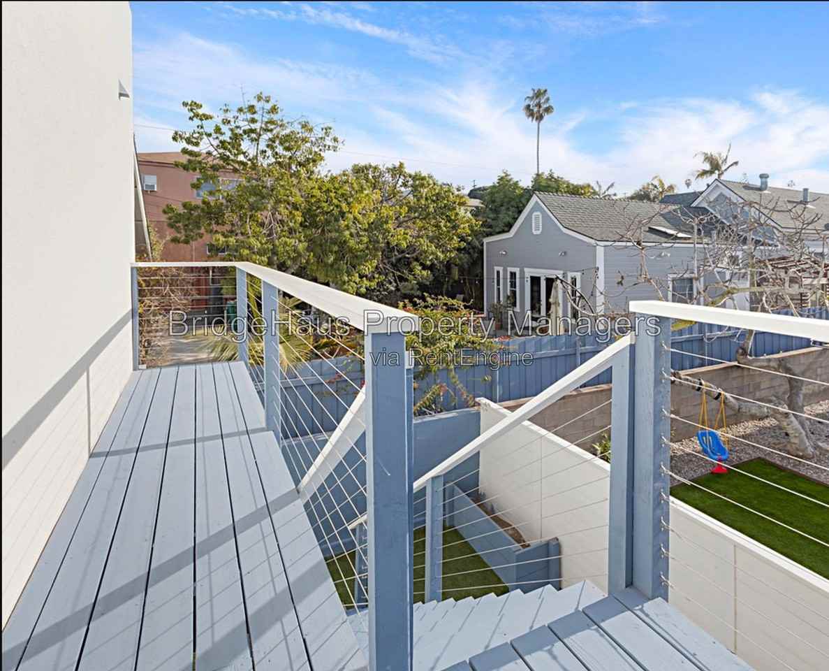 4656 Santa Monica Ave - Photo 4 of 21