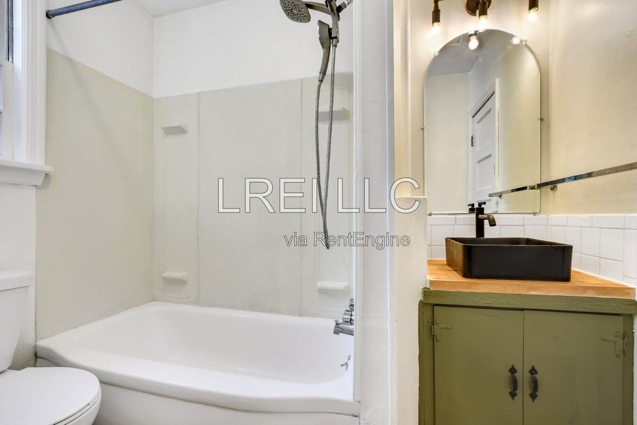 710 Rubel Ave #4 - Photo 6 of 17