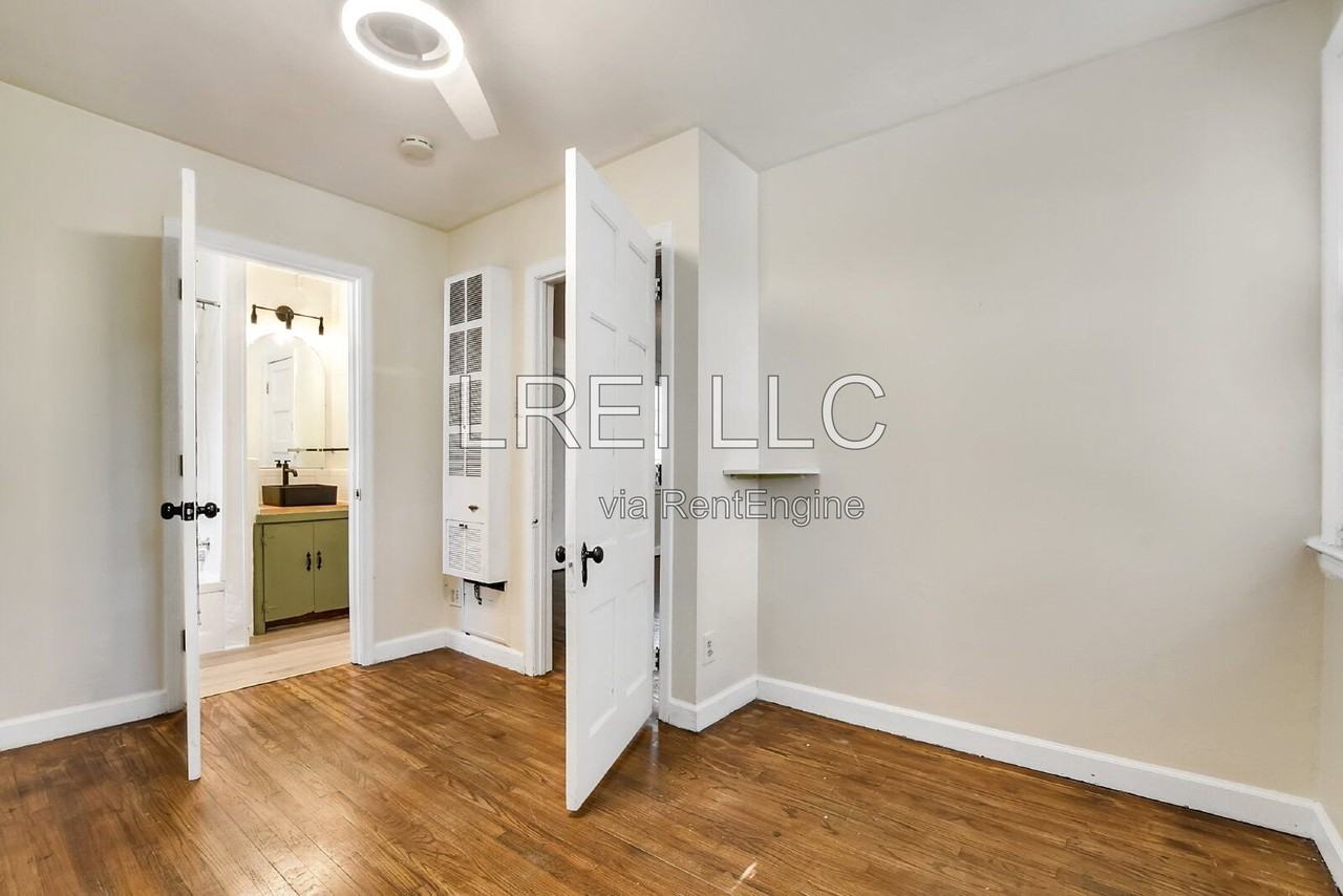 710 Rubel Ave #4 - Photo 7 of 17