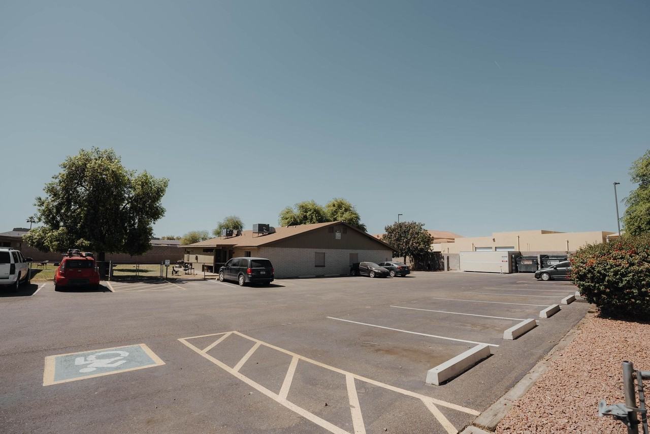 The Apache Village Apartments - Photo 4 of 34
