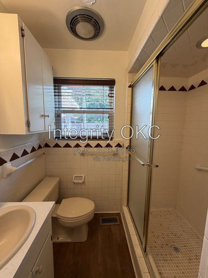 4101 Nw 48th St - Photo 7 of 25