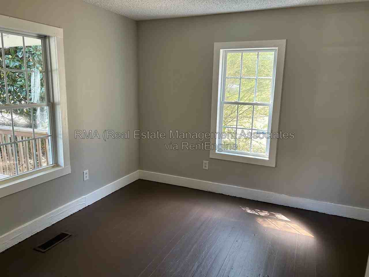 247 Spring St - Photo 2 of 6