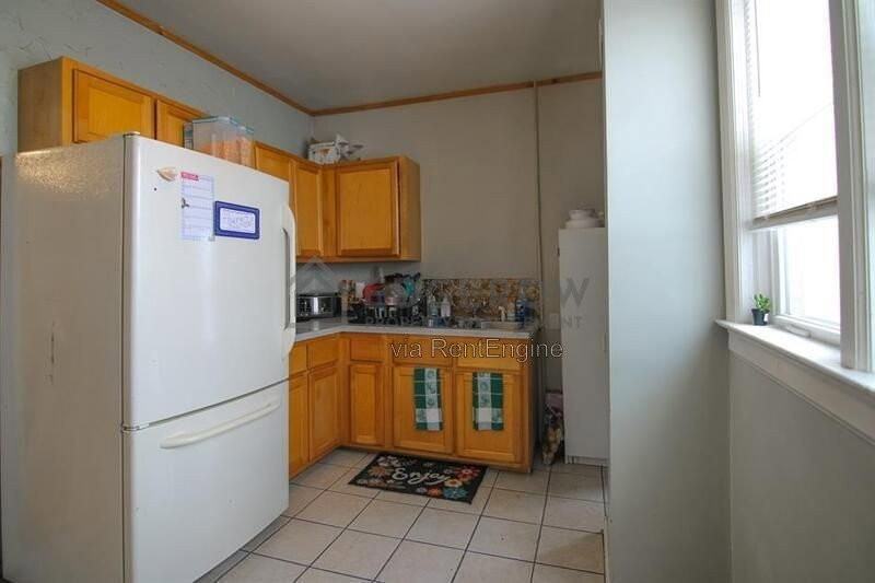 1015 Dayton St Sw #1015D - Photo 2 of 12