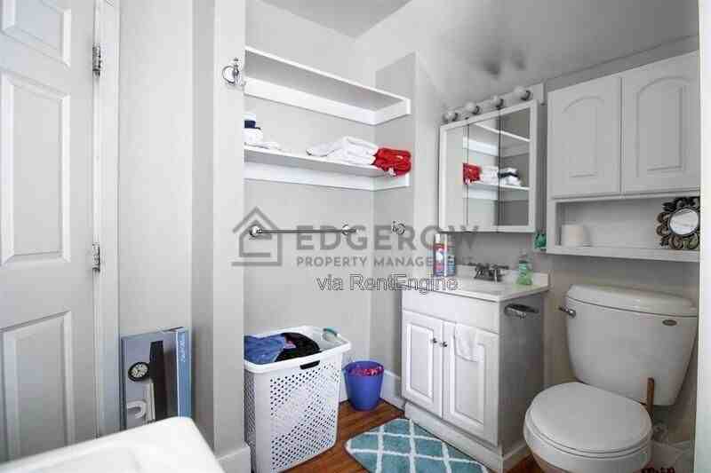 1015 Dayton St Sw #1015D - Photo 5 of 12