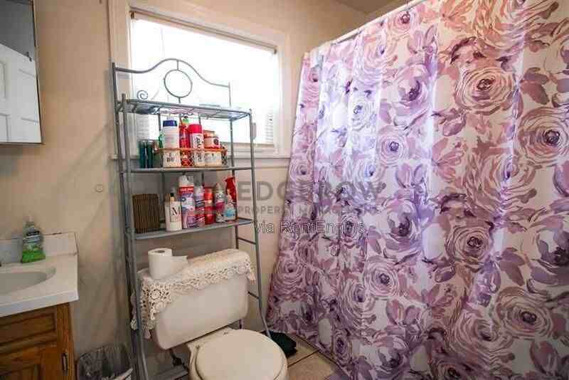 1015 Dayton St Sw #1015D - Photo 7 of 12