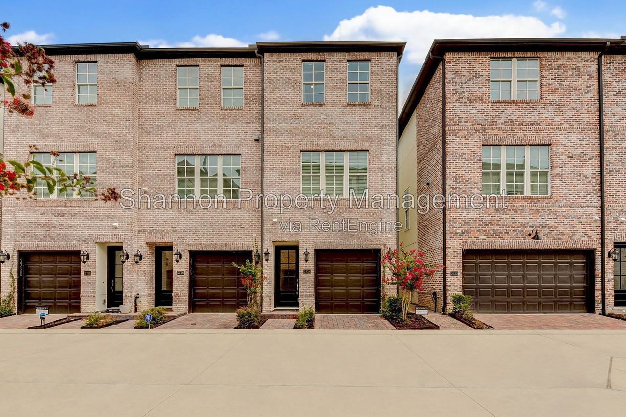 2724 Dolce Oaks Dr - Photo 2 of 25