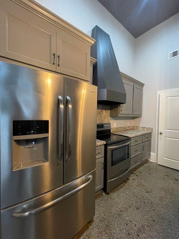 553 Cherry St - Photo 7 of 15