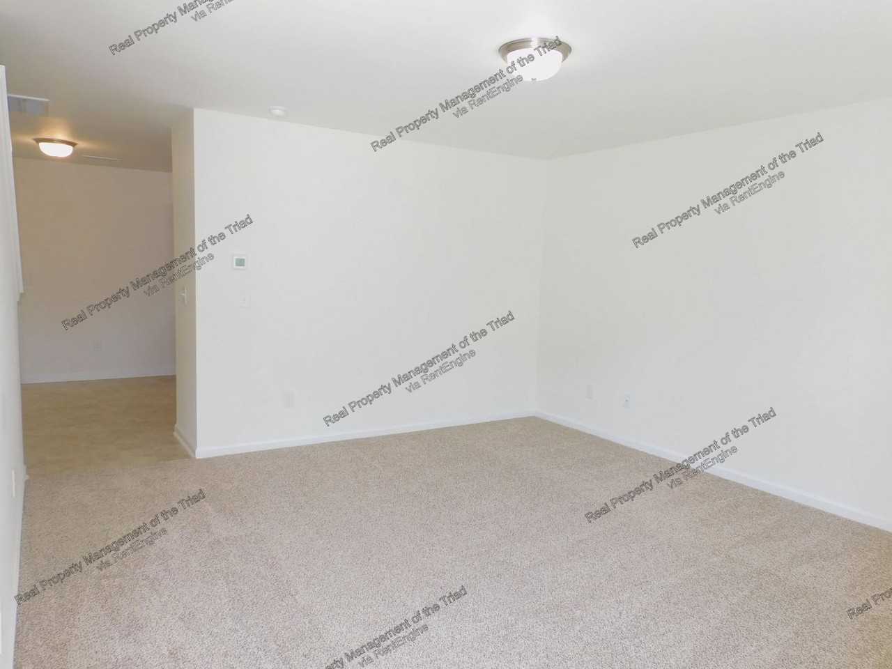 4623 Chapel Ridge Dr - Photo 4 of 27