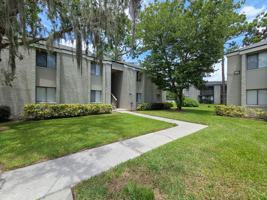 featured image of 152 Springwood Cir #D
