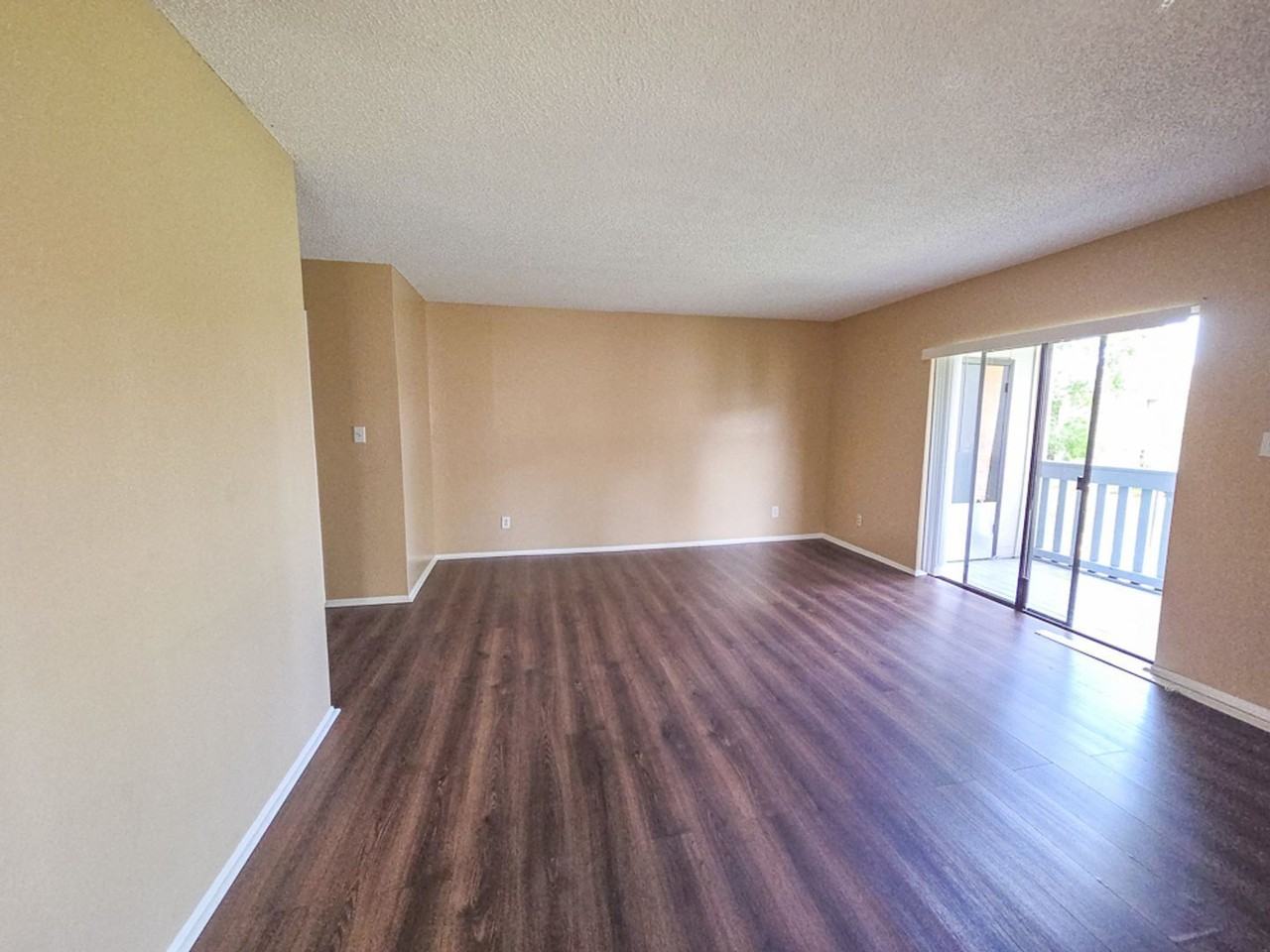152 Springwood Cir #D - Photo 3 of 23