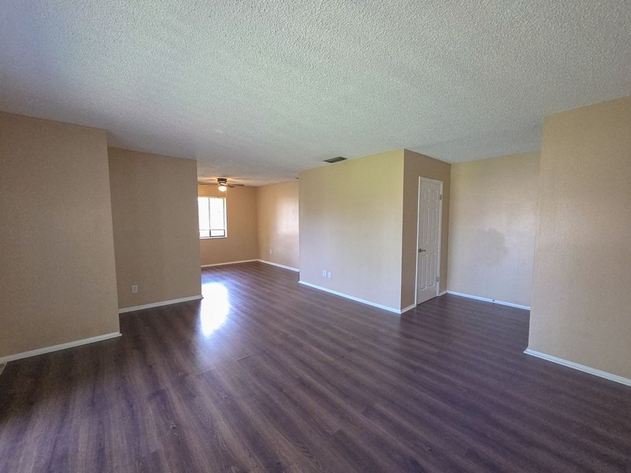 152 Springwood Cir #D - Photo 4 of 23