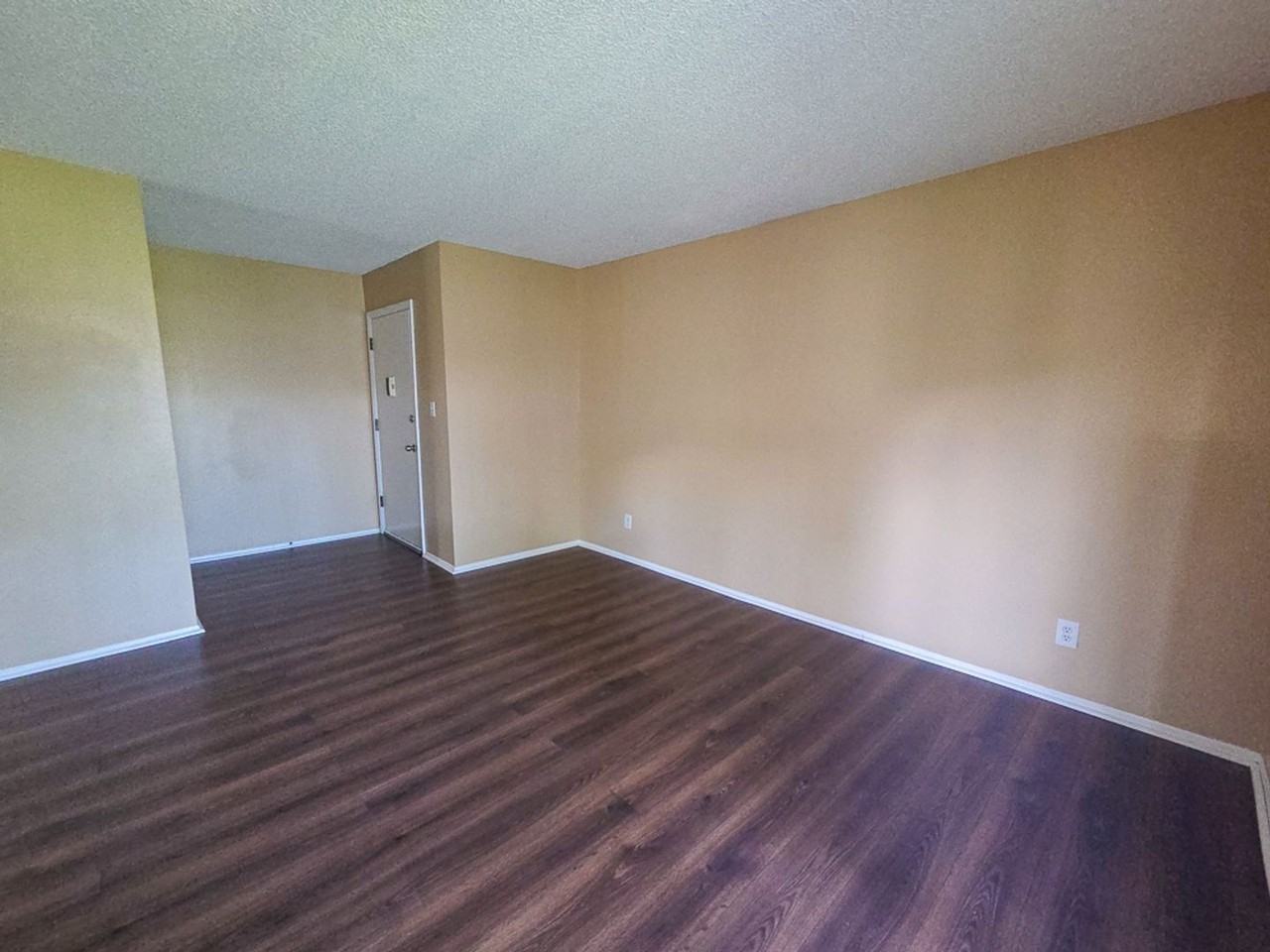 152 Springwood Cir #D - Photo 6 of 23