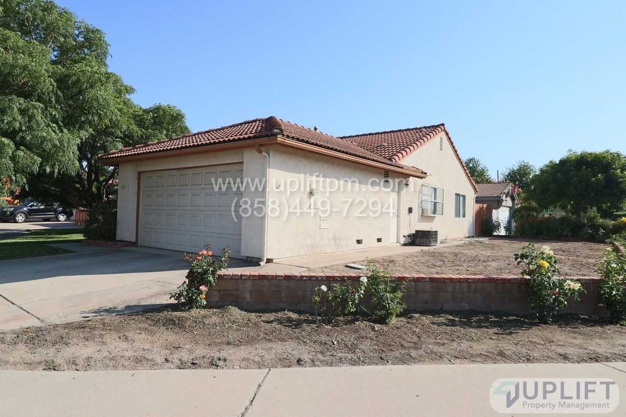 515 La Haina Pl - Photo 2 of 21
