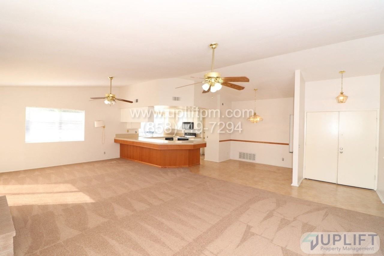 515 La Haina Pl - Photo 4 of 21