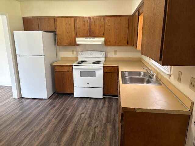301 Alice Dr #B - Photo 4 of 17