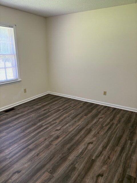 301 Alice Dr #B - Photo 6 of 17