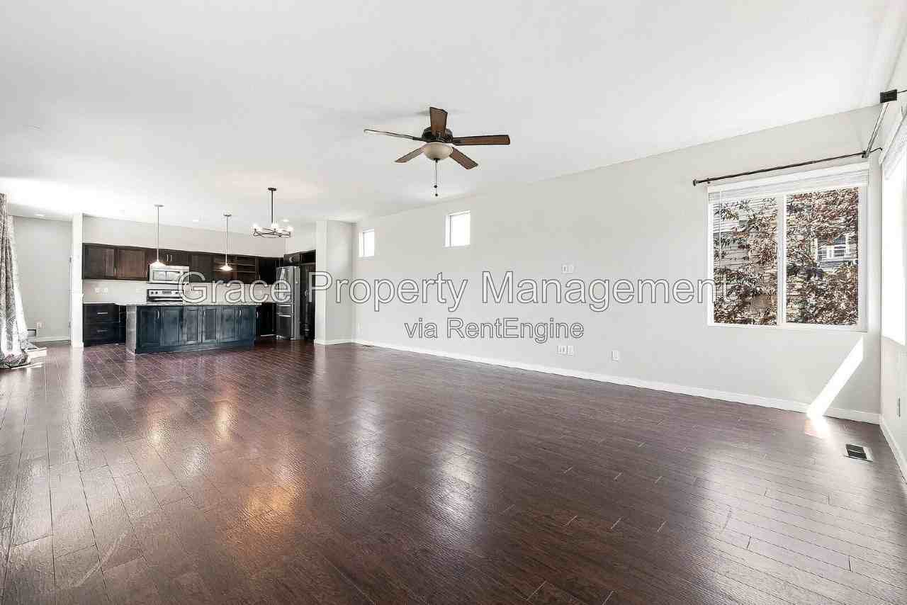 10229 Southlawn Cir - Photo 7 of 29