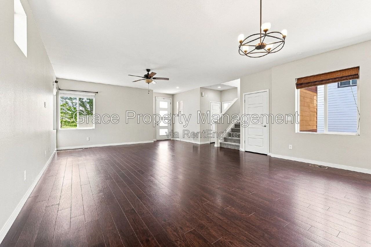 10229 Southlawn Cir - Photo 5 of 29