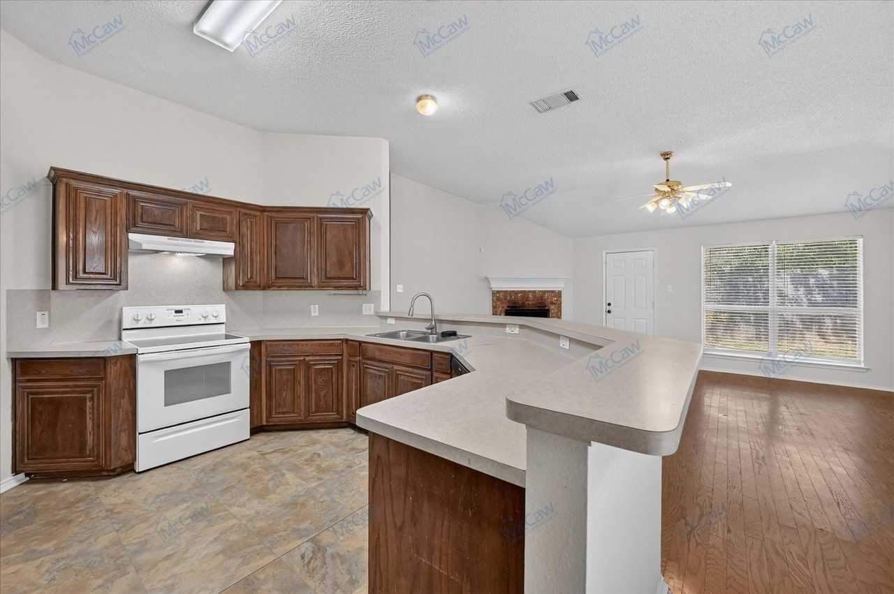 8001 Mourning Dove Dr - Photo 7 of 21