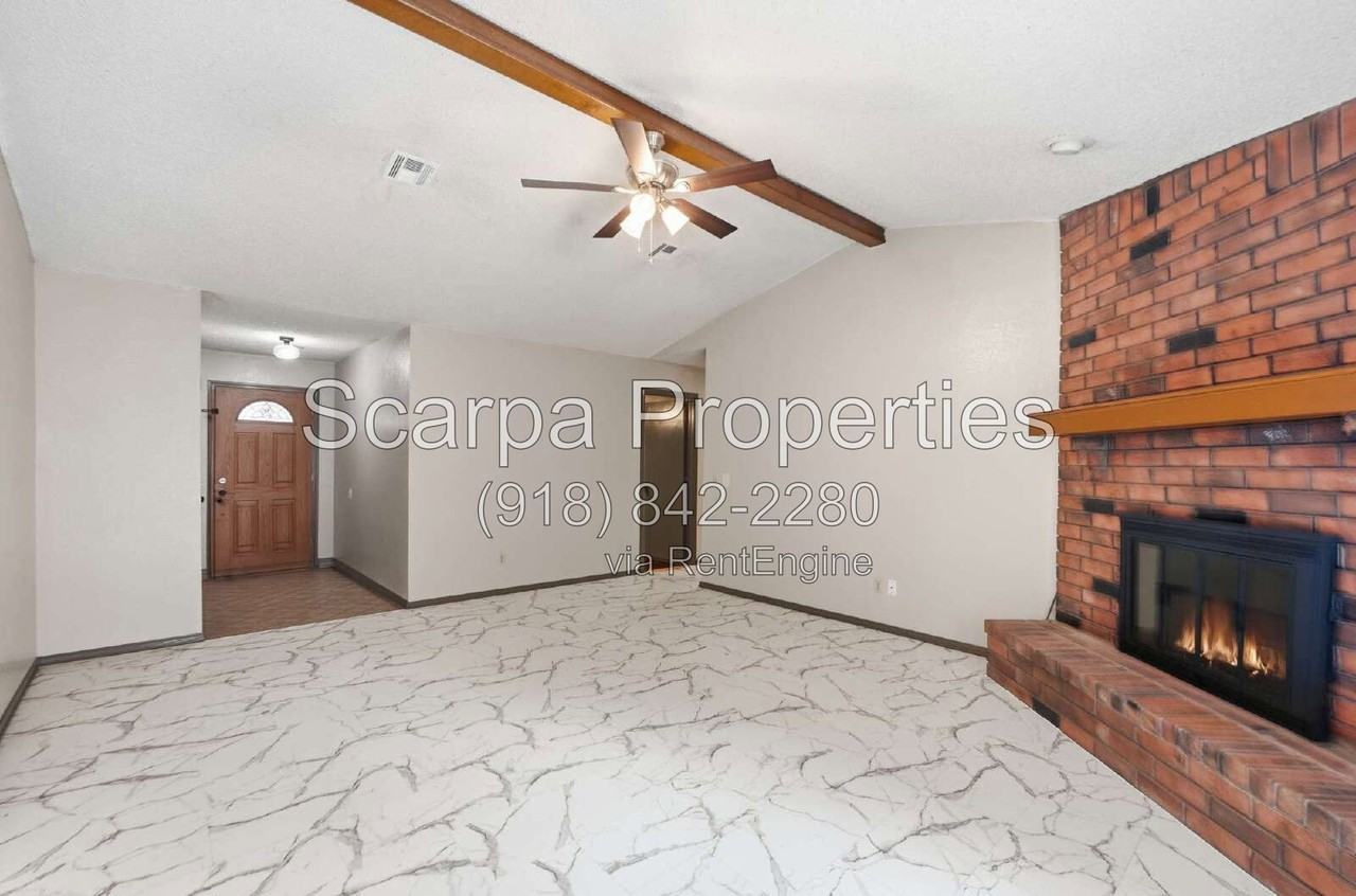 1105 W Vicksburg Pl - Photo 6 of 20
