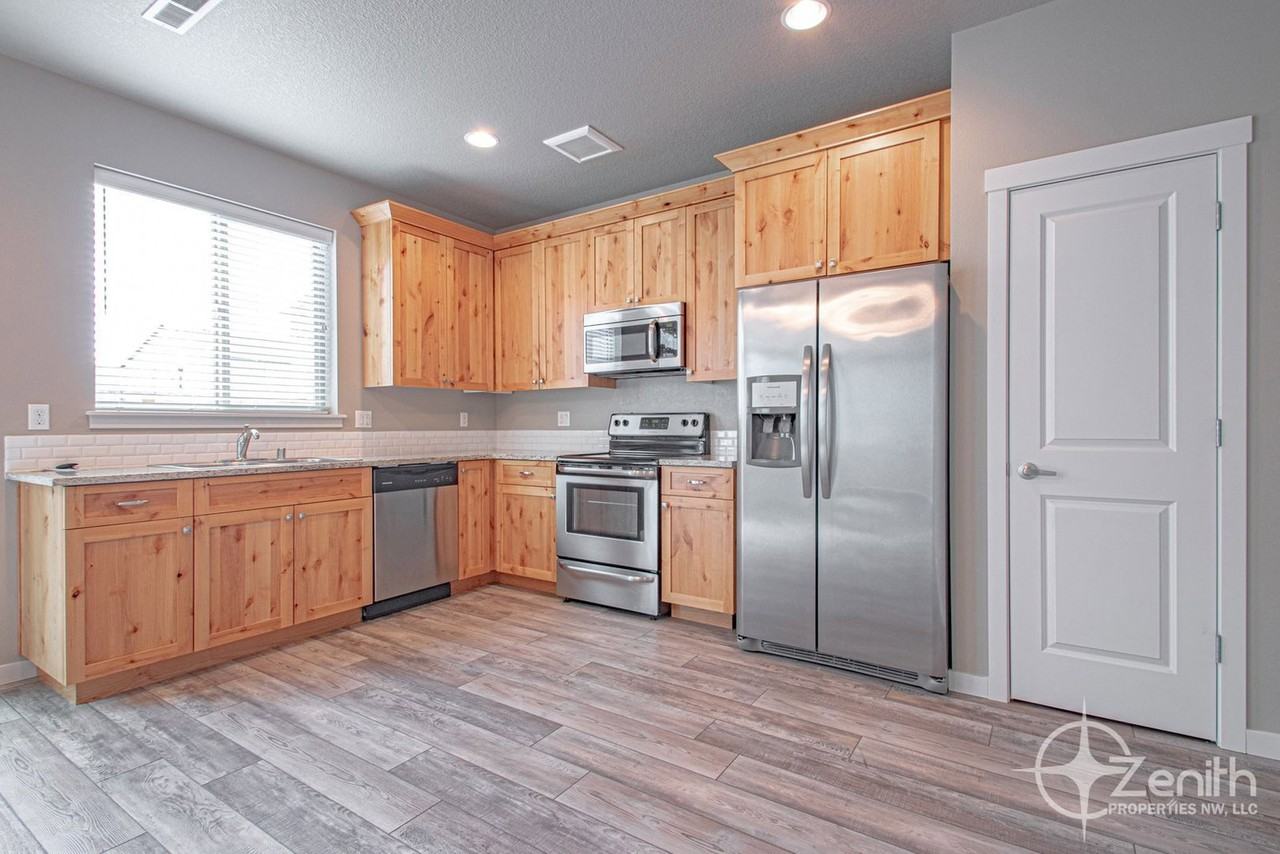 1308 Ne 82nd Dr - Photo 4 of 25