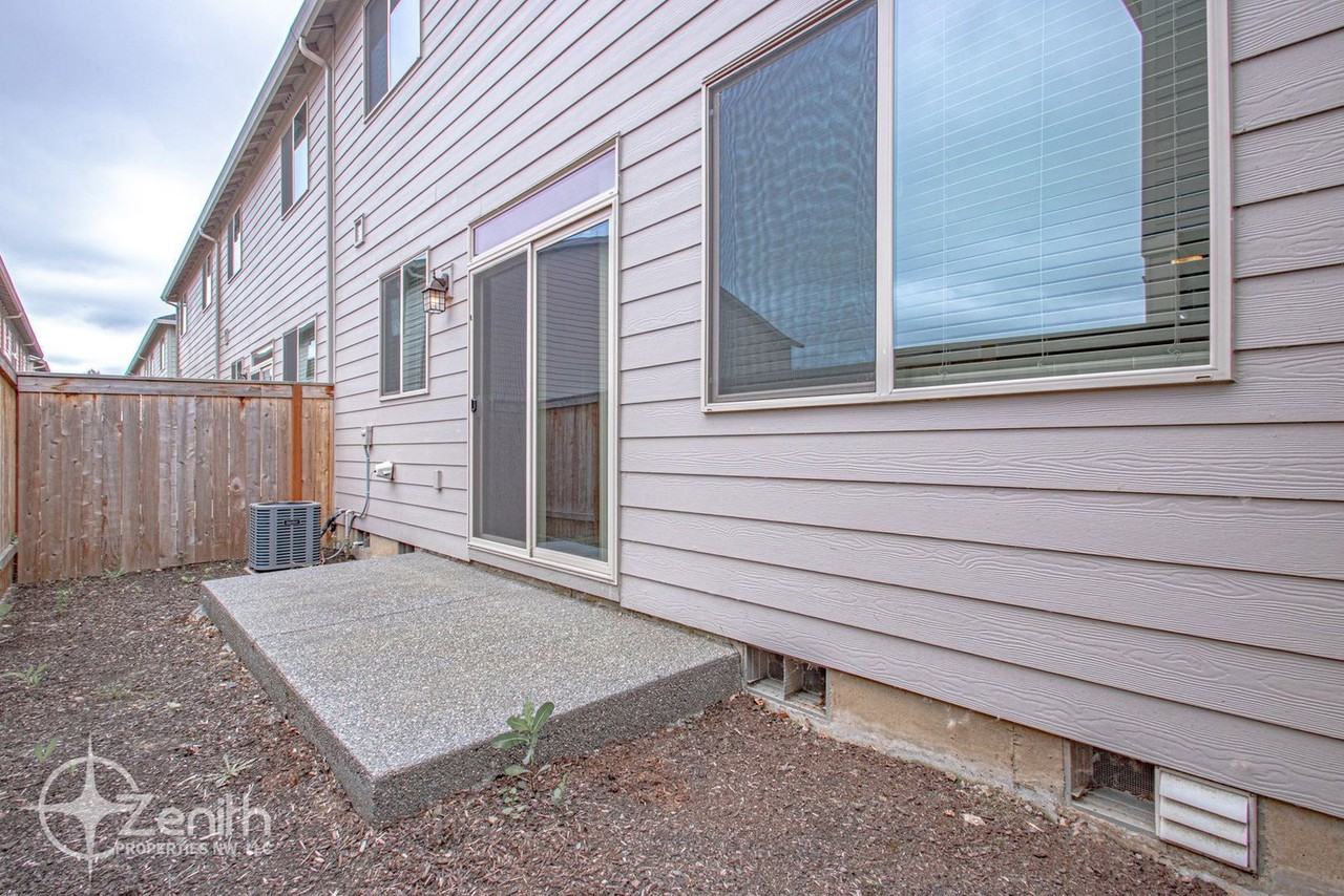 1308 Ne 82nd Dr - Photo 7 of 25