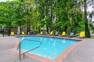 featured image of 17202 Ne 85th Pl