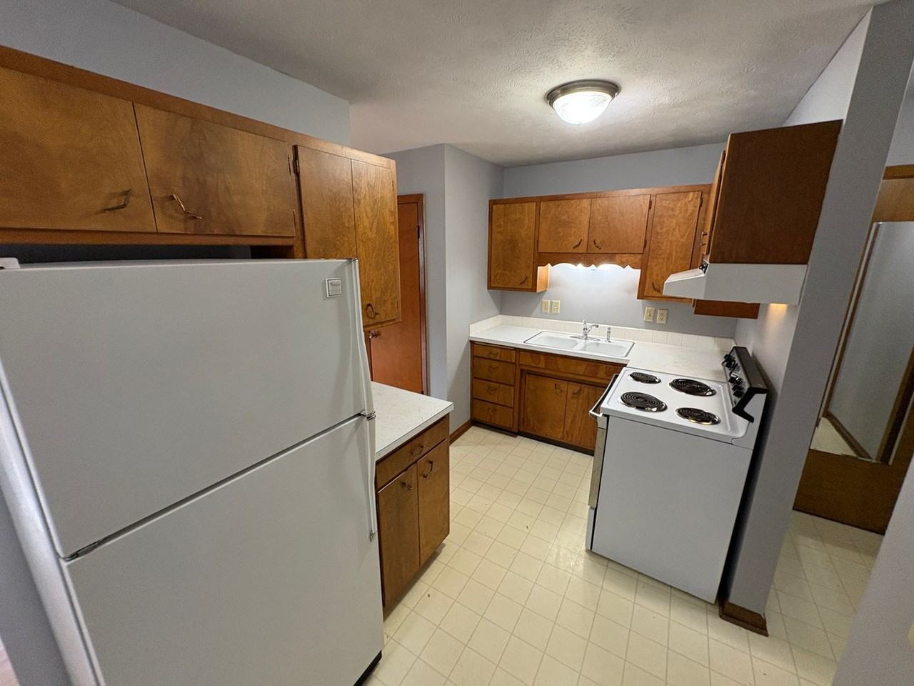 4918 Walker - Photo 6 of 28