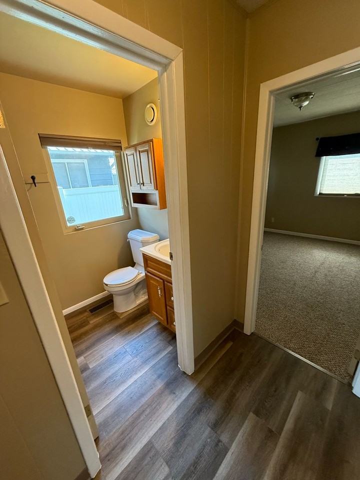 532 Parkhill Dr - Photo 5 of 11