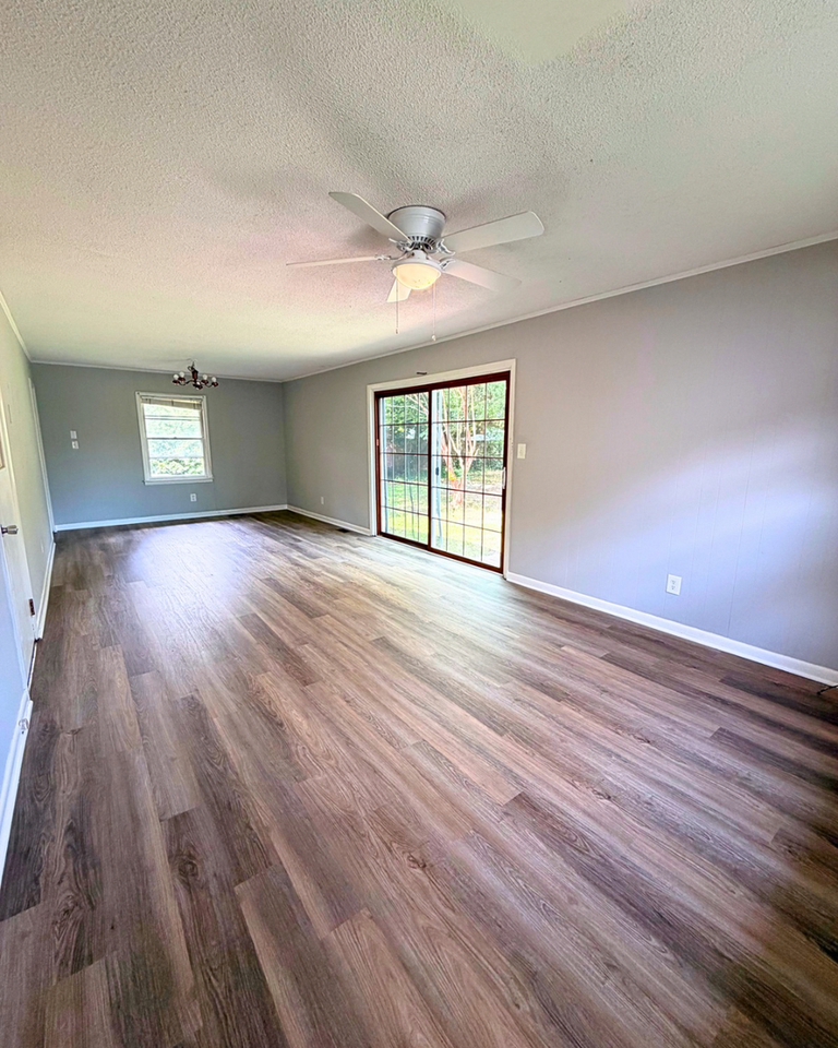 224 Wood Dale Dr - Photo 6 of 13