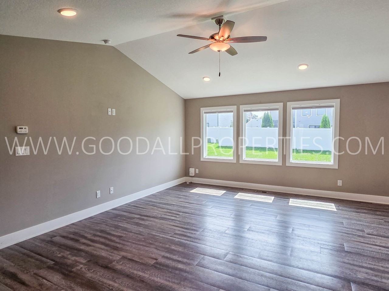 16726 Wilden Dr - Photo 5 of 21