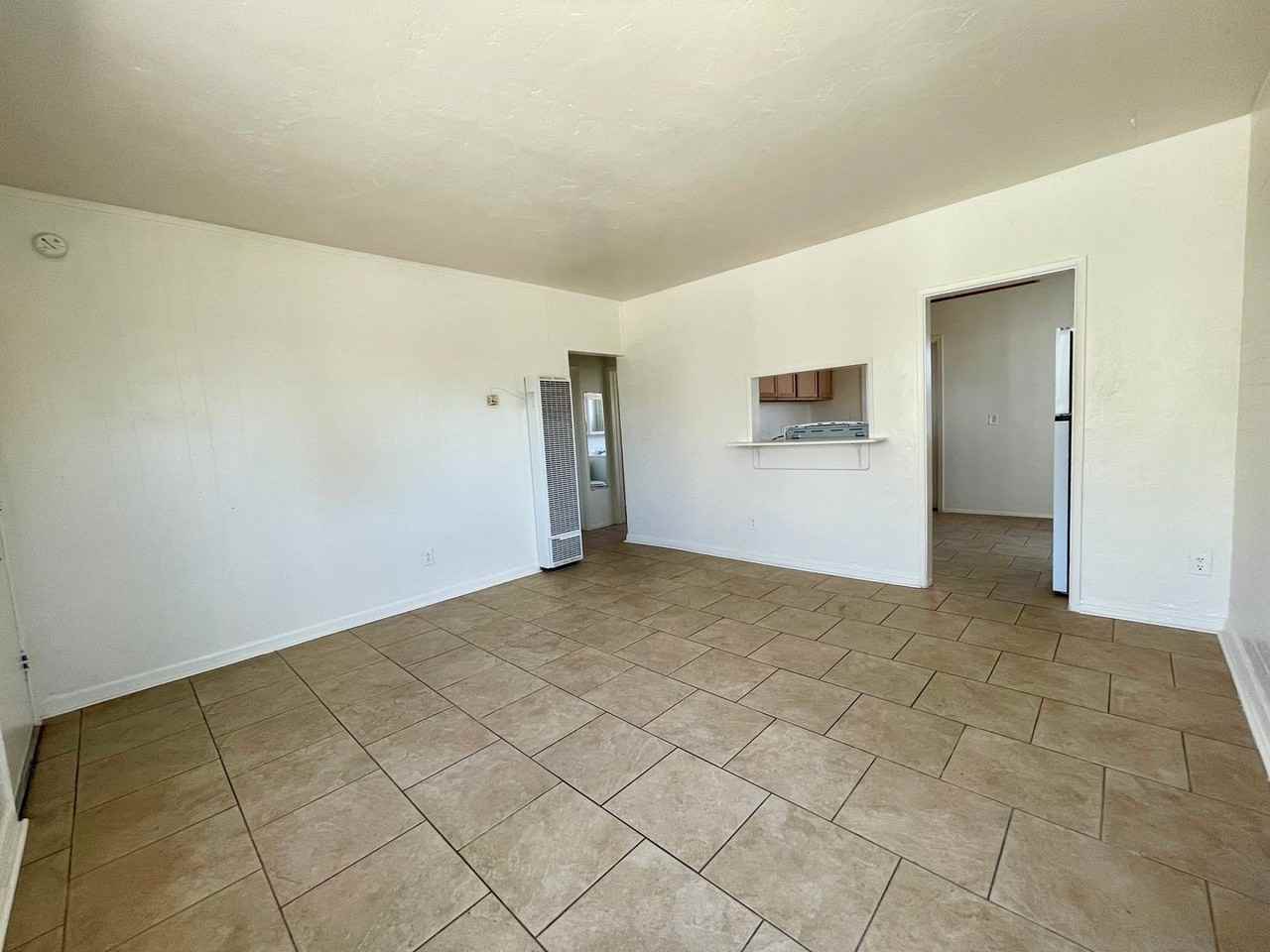321 Roanoke Rd #321 - Photo 3 of 16