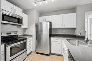 featured image of 14300 Sw Teal Blvd