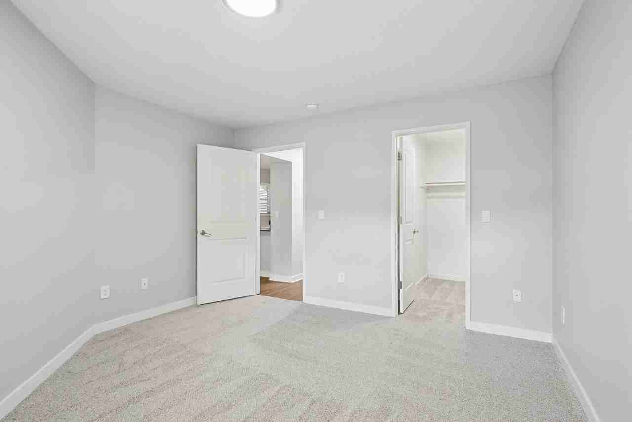 Sterling Pointe - Photo 5 of 27