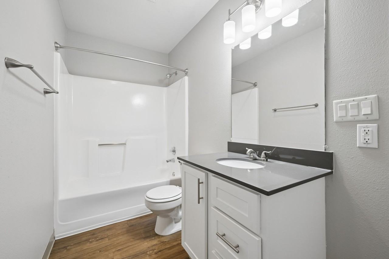 Sterling Pointe - Photo 7 of 27