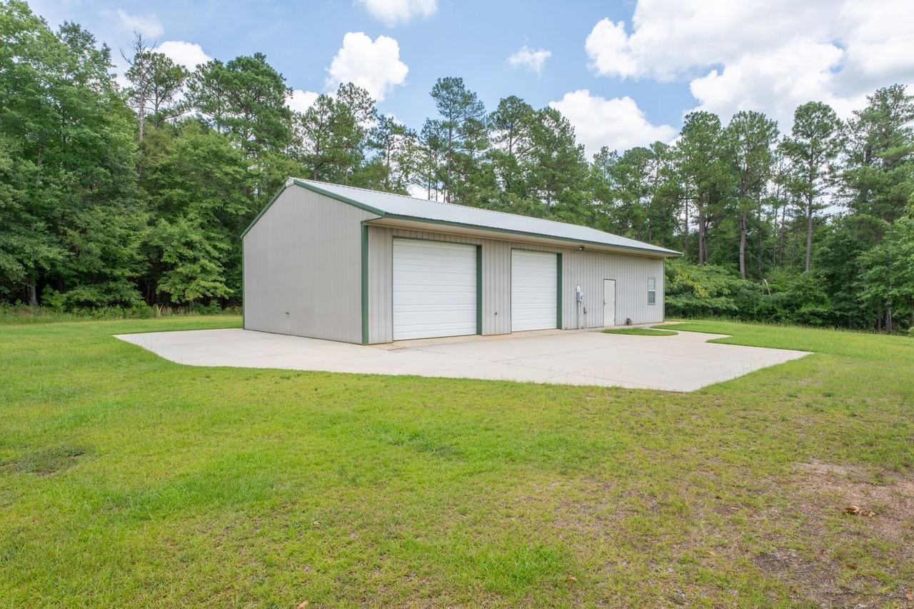 785 Glenwood Dr - Photo 2 of 50
