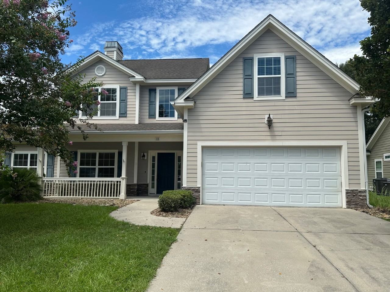 111 Grand Ct N - Photo 2 of 45