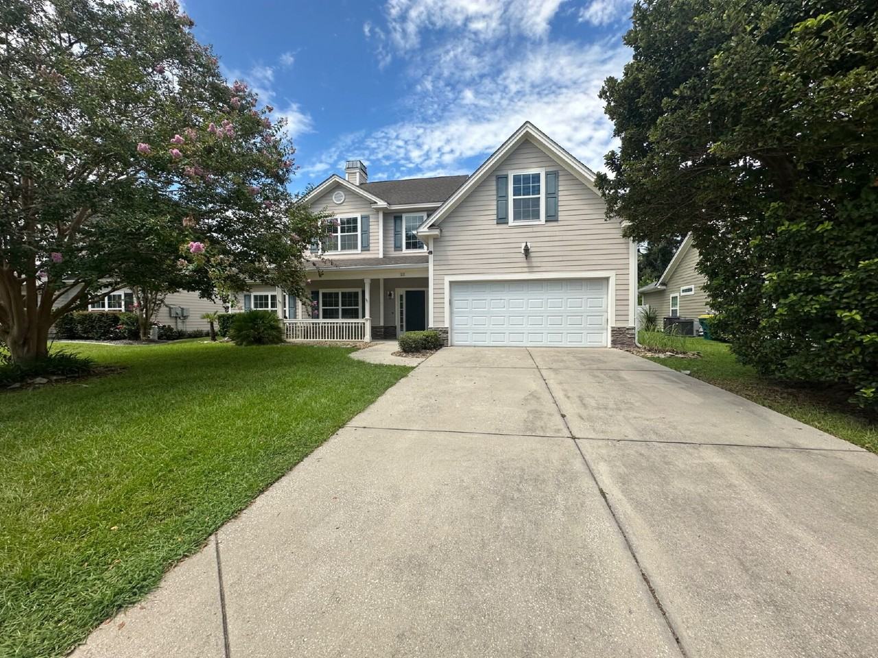 111 Grand Ct N - Photo 3 of 45