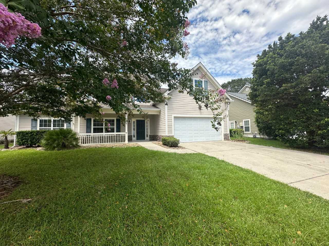 111 Grand Ct N - Photo 4 of 45