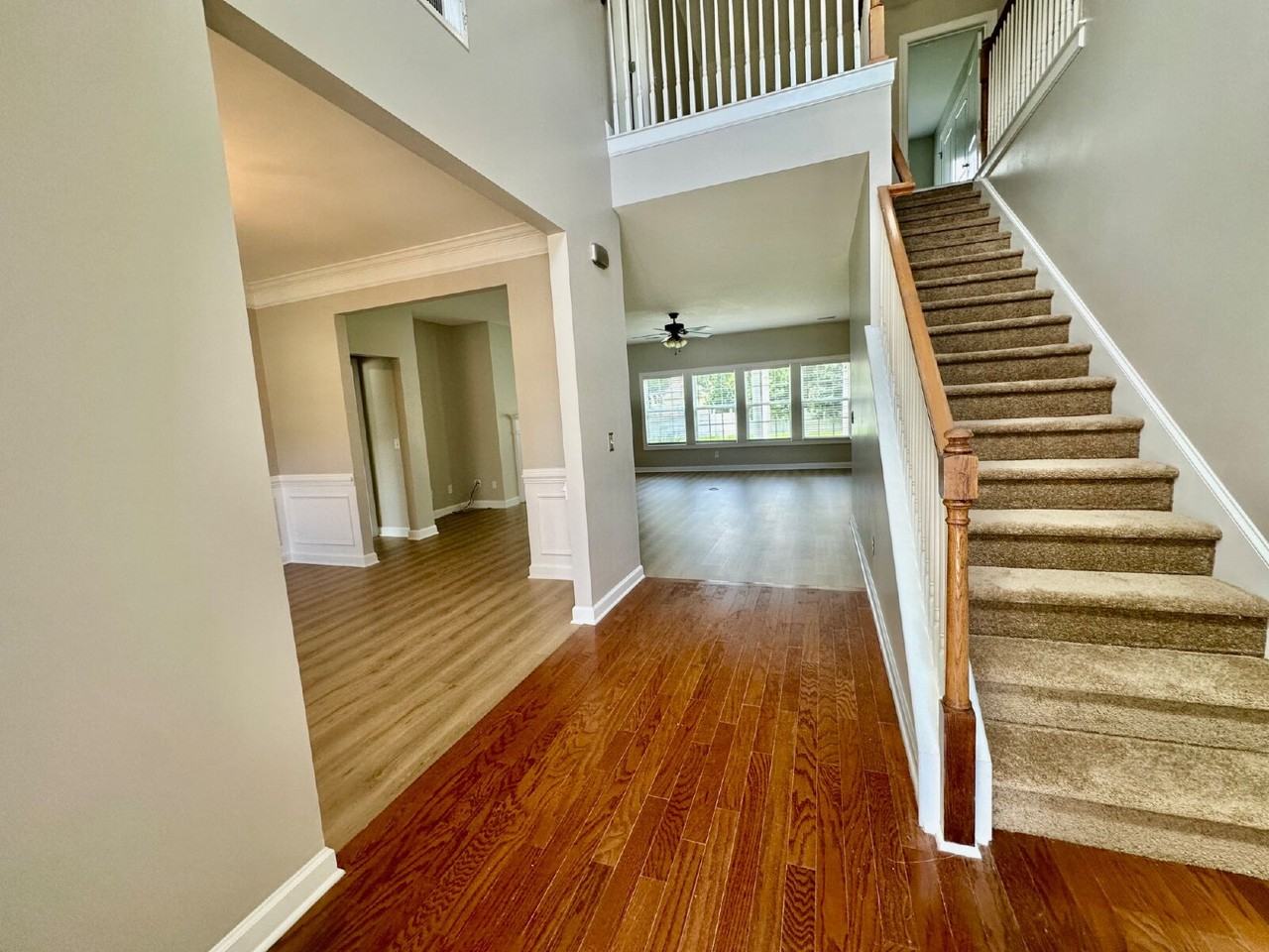 111 Grand Ct N - Photo 7 of 45