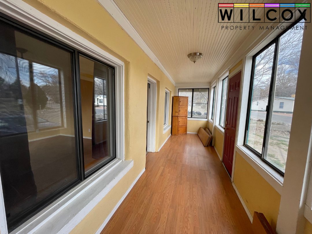 713 Acoma Pl #A - Photo 3 of 17