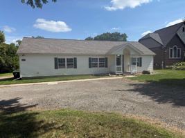 featured image of 3090 Joslyn Rd