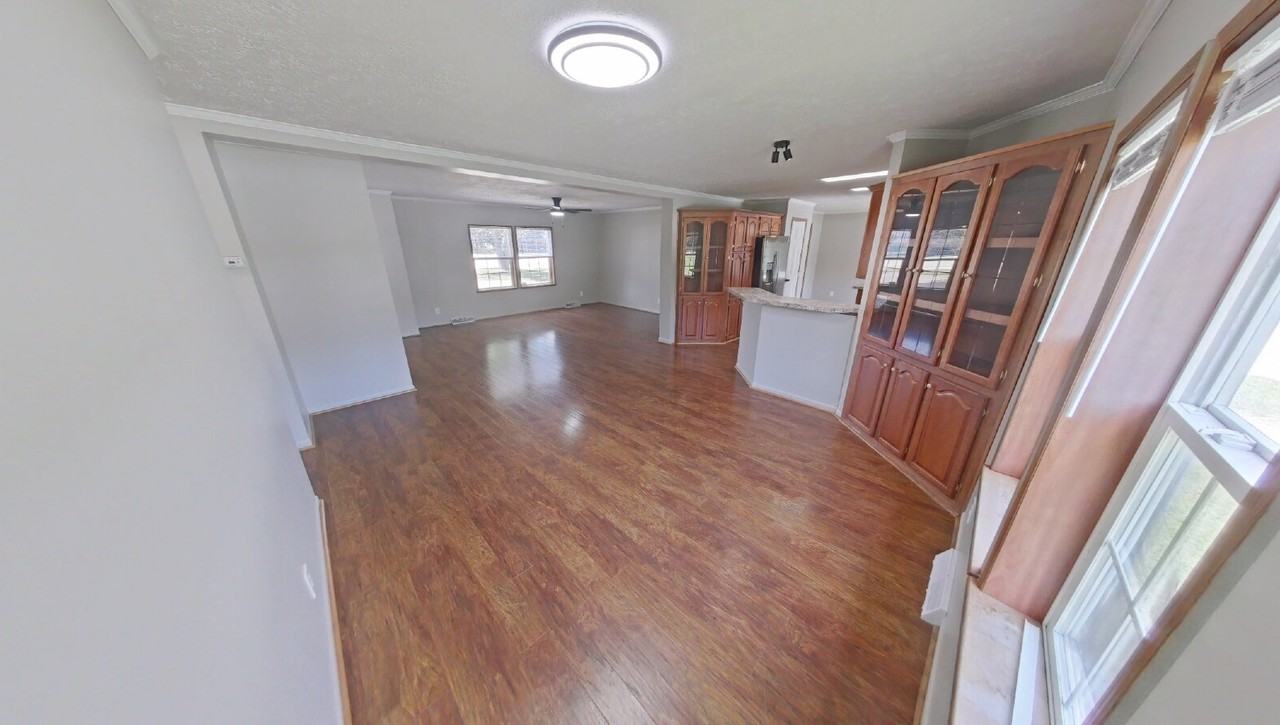 3090 Joslyn Rd - Photo 4 of 15