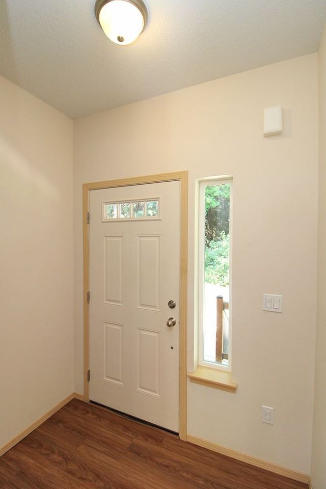 15808 Sw Division St - Photo 3 of 33