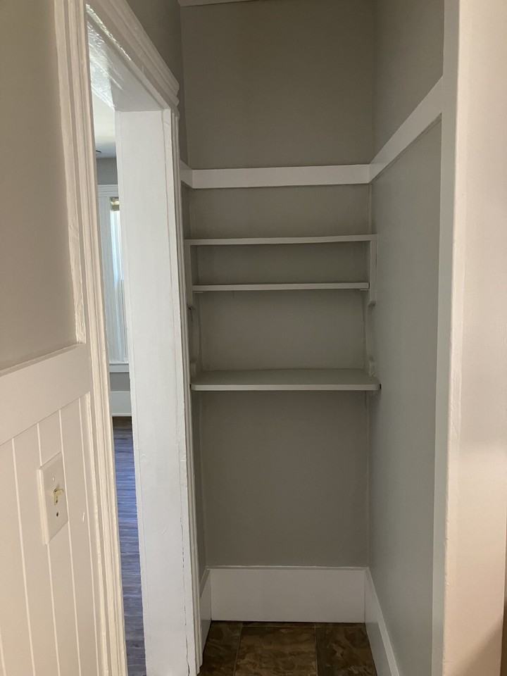 23 Woodlawn Ave Apt 2a #2A - Photo 4 of 17