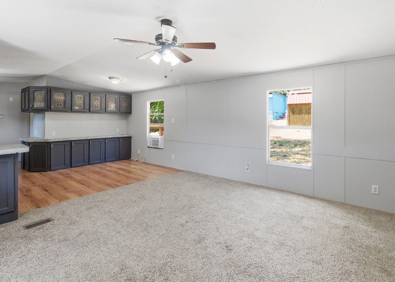 1250 Arcadia Dr - Photo 3 of 20