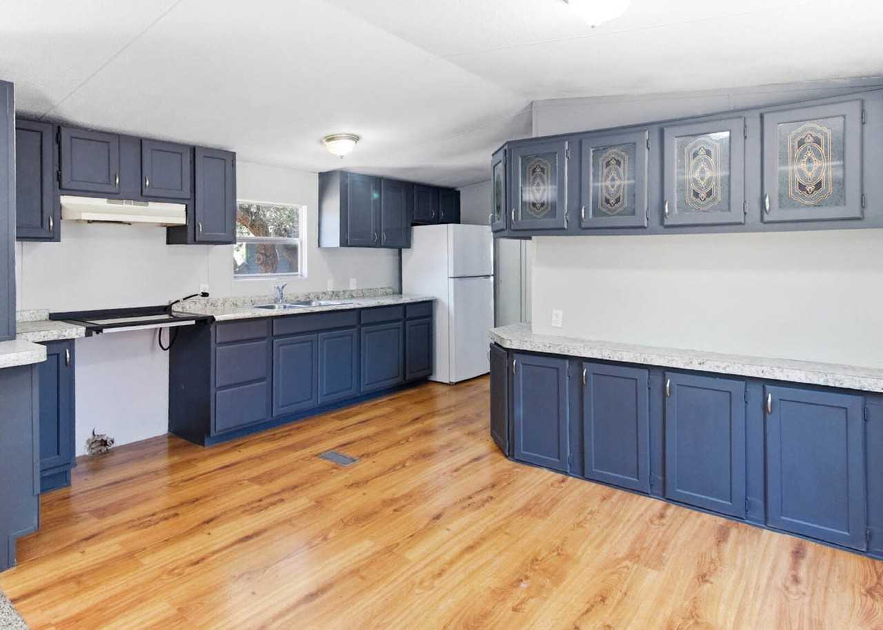 1250 Arcadia Dr - Photo 5 of 20
